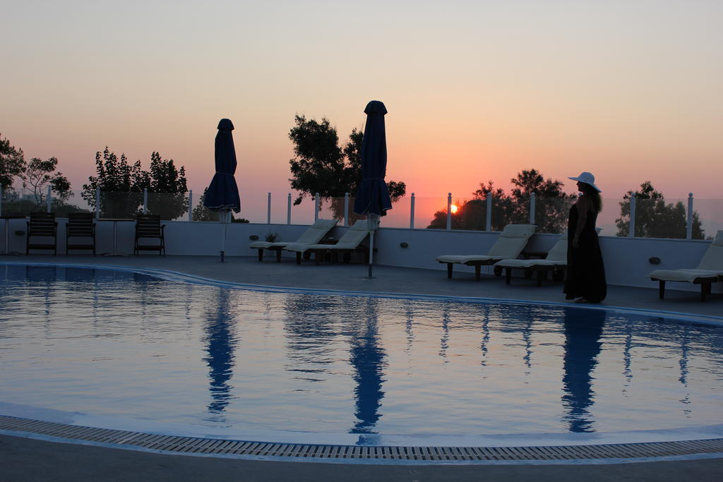 Maria's Place - Adults Only Aparthotel Ia